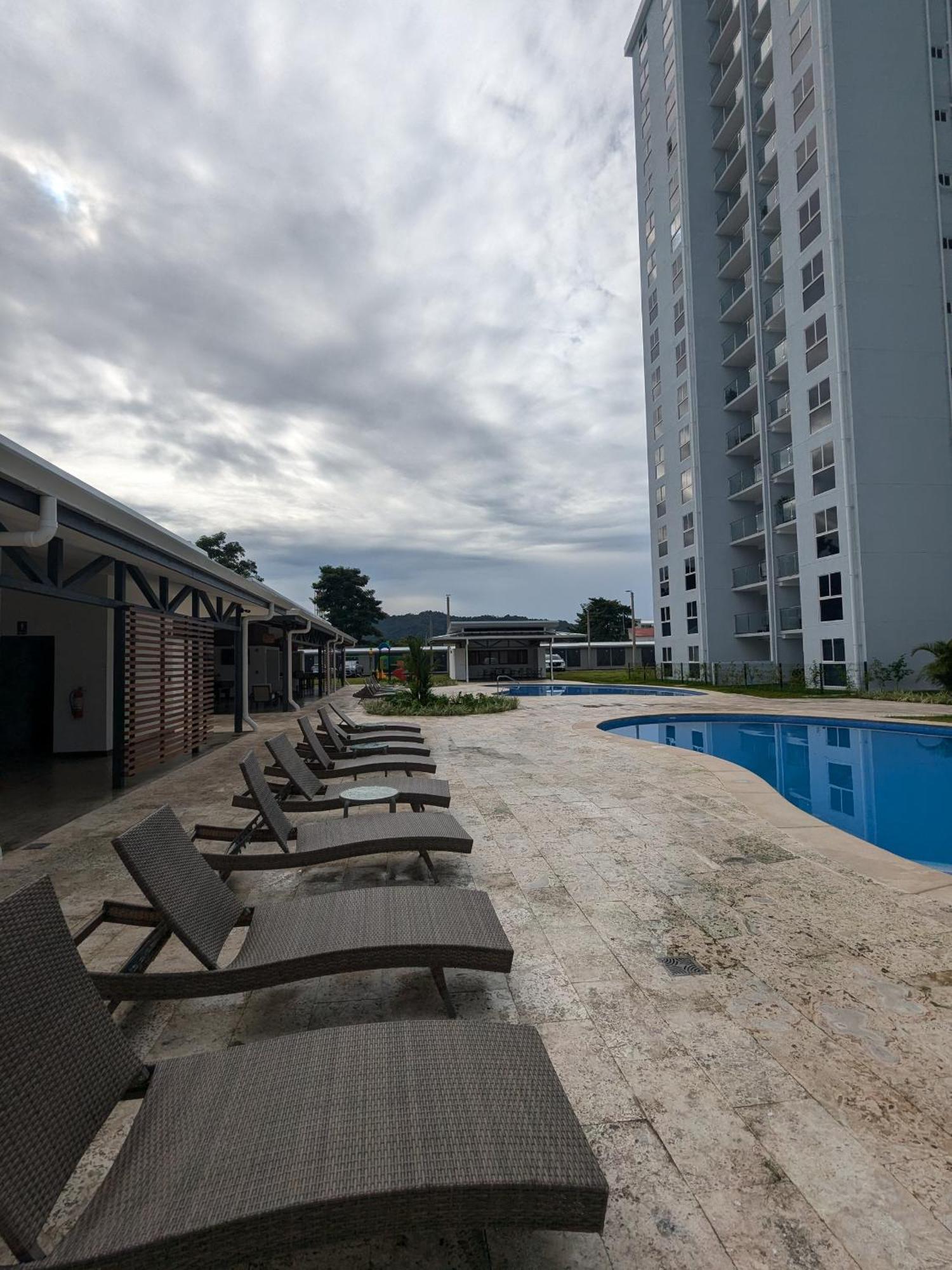 Apartamento Jaco Beach, Viva Jaco, Ac, Hot Water, 3 Pools, Bbq, Rancho, Office, Gym Exterior foto